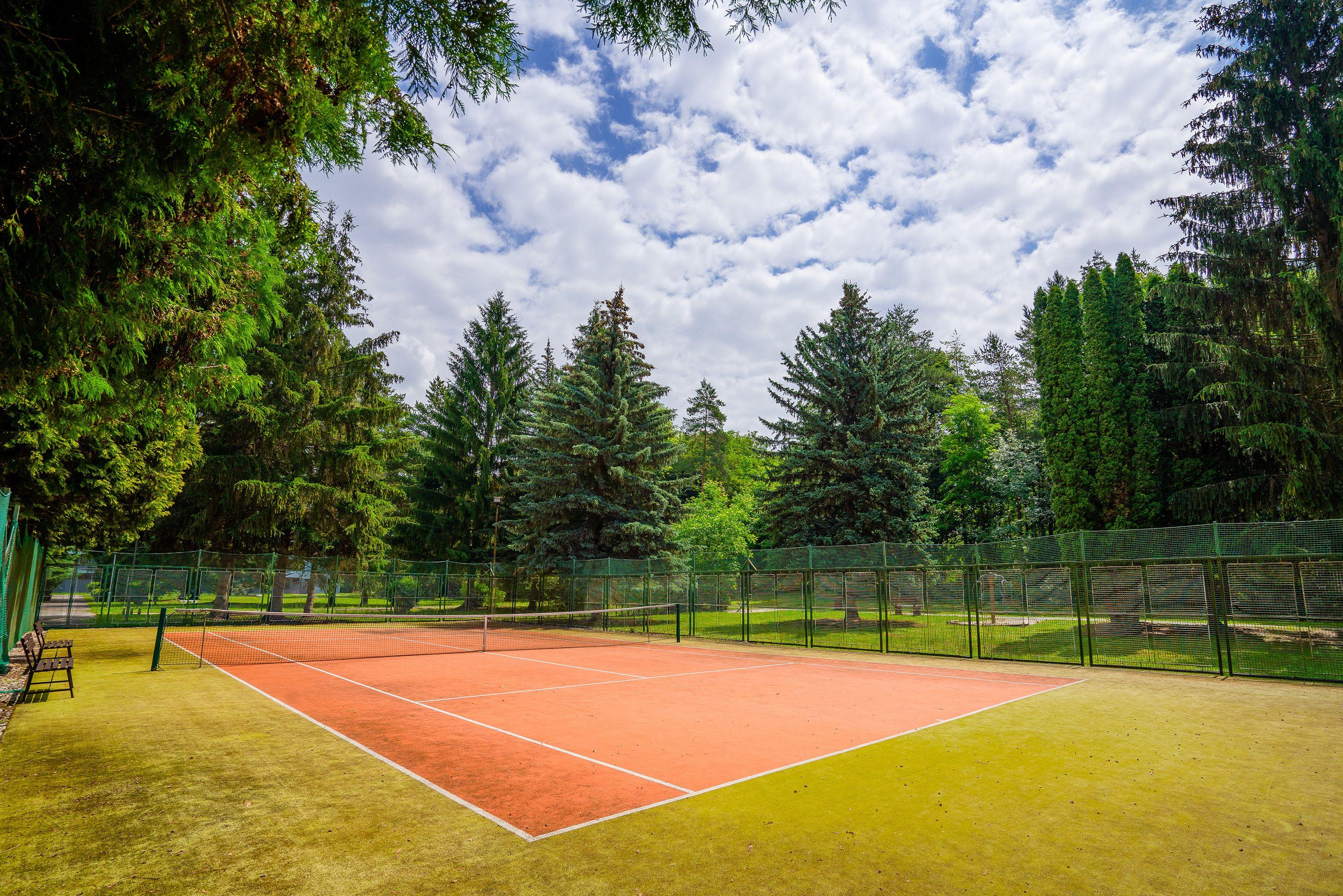 tennis court